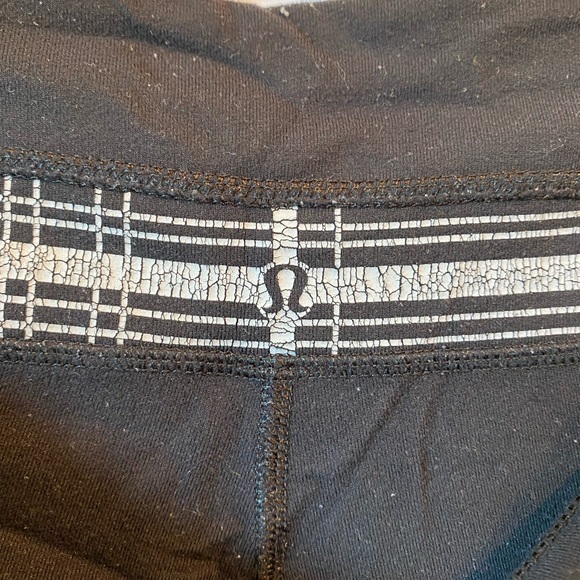 Flared Lululemon pants - Picture 3 of 4